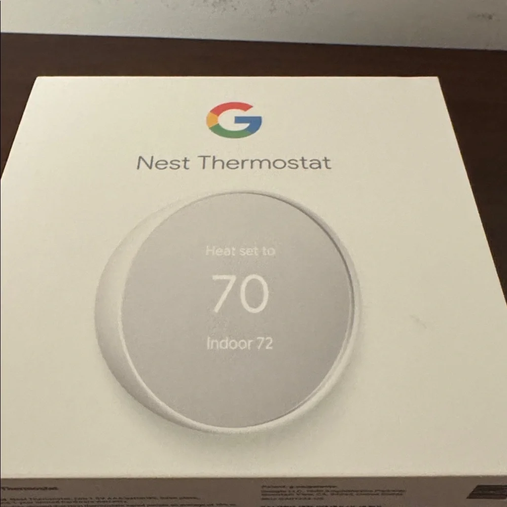 Google Nest Thermostat in White / Snow. Retail $129. BRAND NEW IN WRAPPER